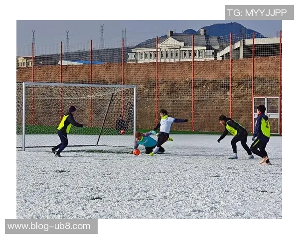 足球开始练习的最佳方法与技巧分享让你快速提升球技和比赛表现 足球开始练习的最佳方法与技巧分享让你快速提升球技和比赛表现