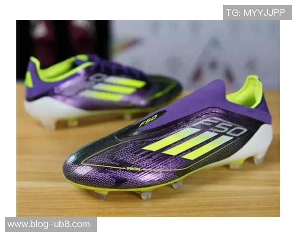 足球与材料的创新结合如何推动运动装备的科技进步与性能提升